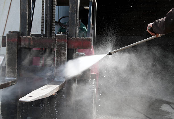 Best Restaurant Pressure Washing  in East Farmingdale, NY